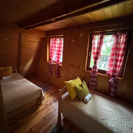 Alpesi faház Gruzanski Biser Knic