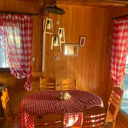 Gruzanski Biser Alpesi faház Knic